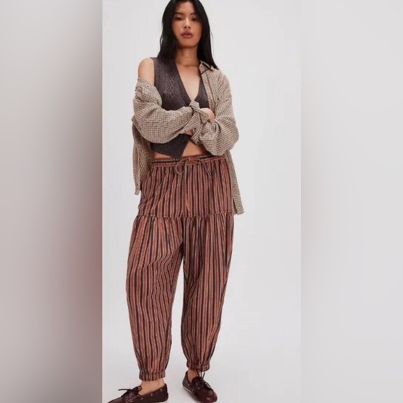🆕 Free People Ellie Striped barrel pants in rust combo size small - Picture 2 of 13